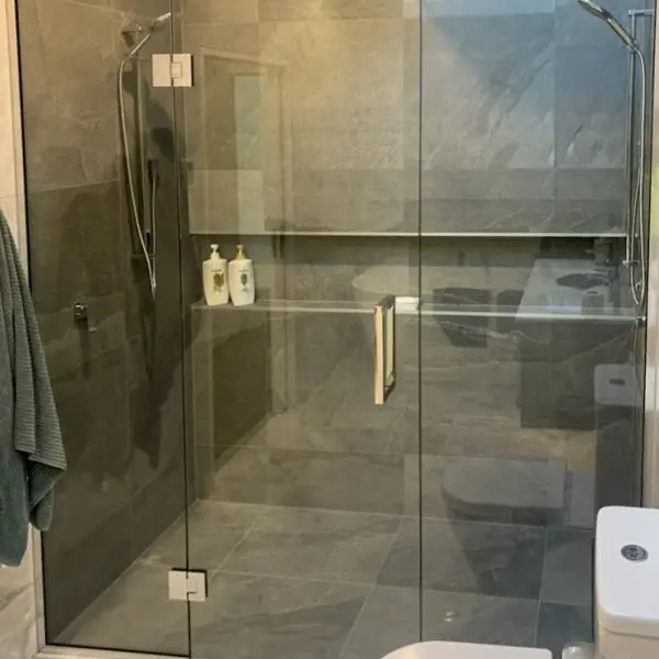 Alcove Showers 1
