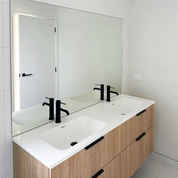Bathroom Mirror photoshop MalBel Ltd 32 Makonui Road 6
