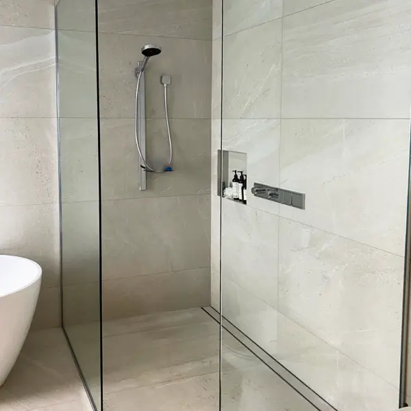 Walkin Shower Screen Hamish Mitchel photoshop