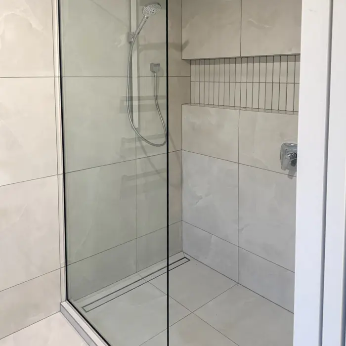 Glass Shower Screen Sinclair Builders (1)